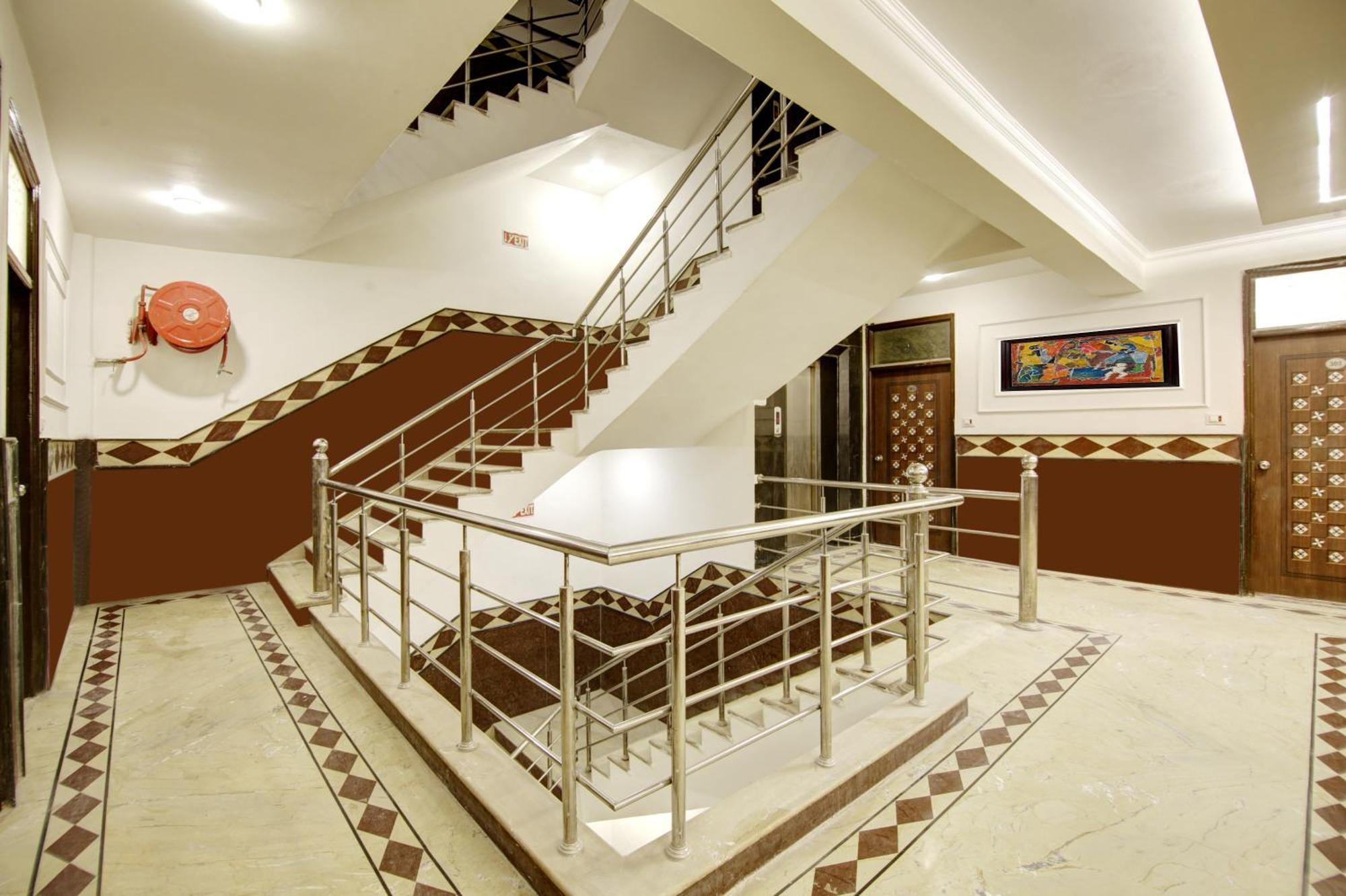 Hotel Star Villa - Front Of New Delhi Railway Station & 5 Minute From Connaught Place Ngoại thất bức ảnh
